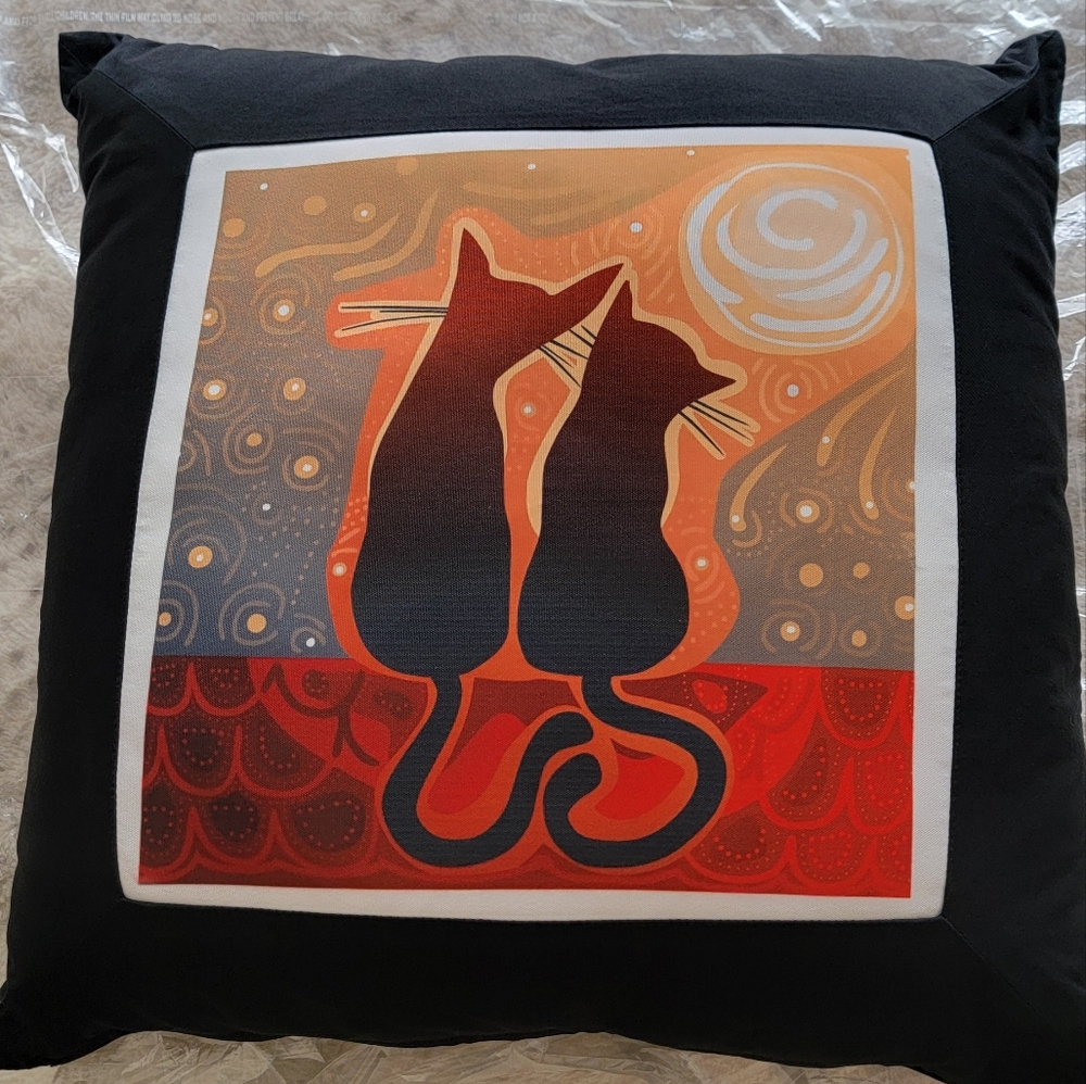 🐈‍⬛ ❤️ 🐈‍⬛️ Decorative pillow "cats love sunset"